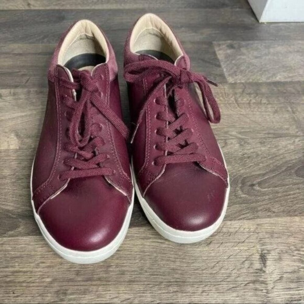 Lacoste Burgundy Woman's Sneakers Low Top Leather Sneakers Size 8 - Picture 9 of 13
